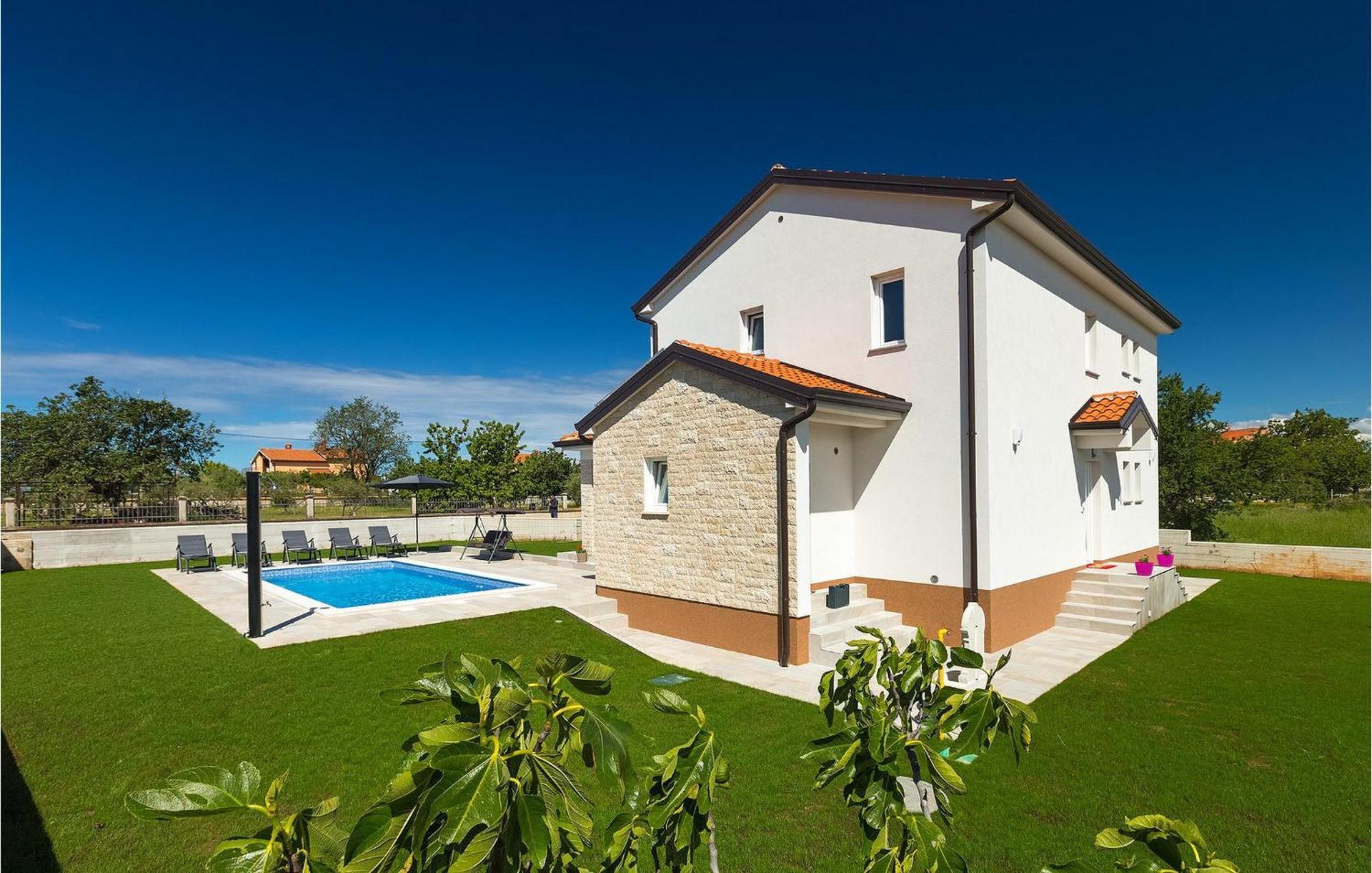 Vikendica Zirdum Porec